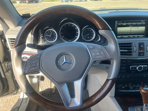 Used 2013 Mercedes-Benz E 350 E 350 image 9