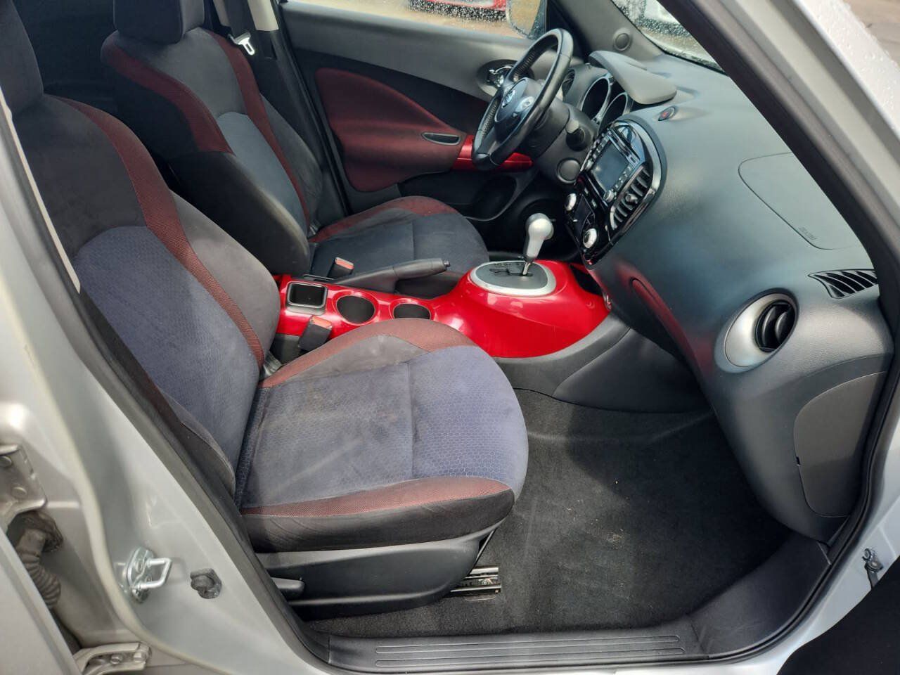Used 2015 Nissan Juke SV w/ Technology Package FWD image 21