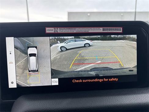 Used 2025 Toyota Land Cruiser image 24