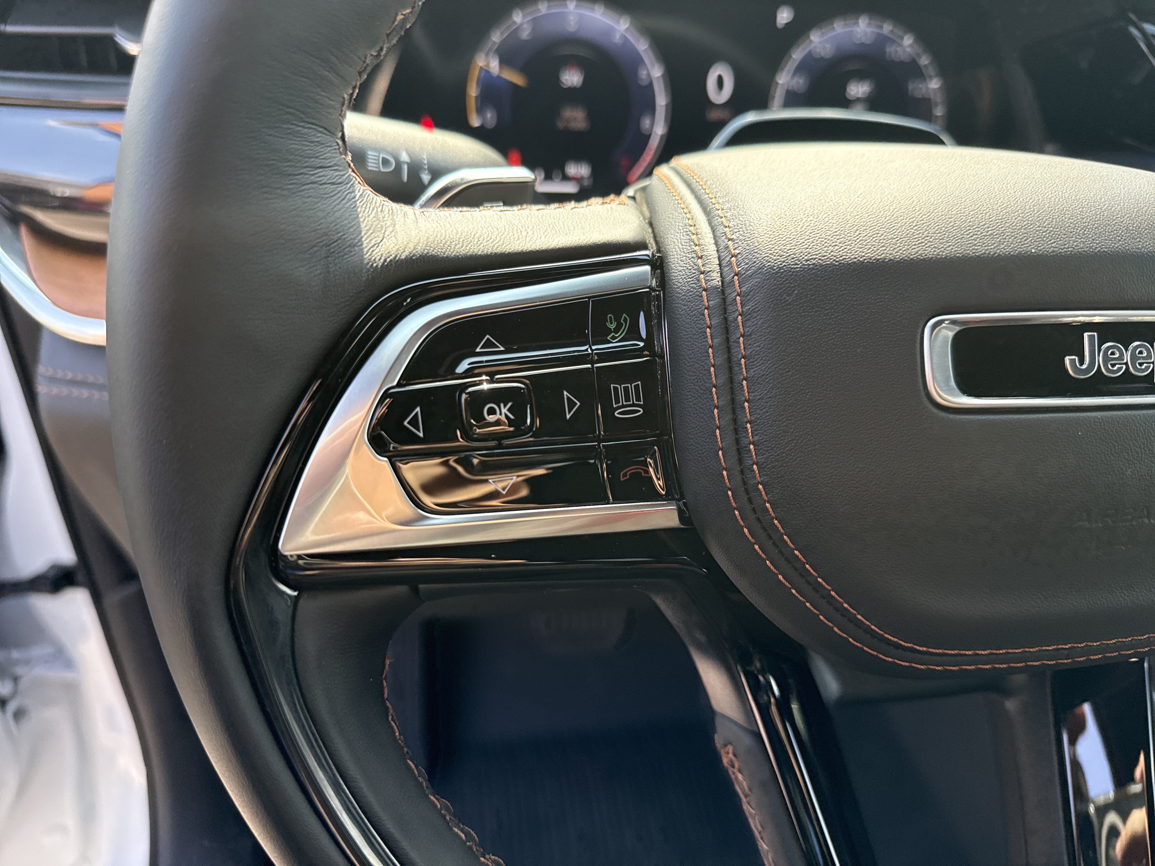New 2027 Jeep Grand Cherokee Summit AWD/4WD image 25