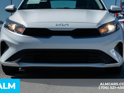 Used 2024 Kia Forte LXS image 9