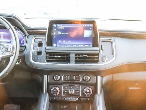 Used 2024 Chevrolet Tahoe LT RWD image 15