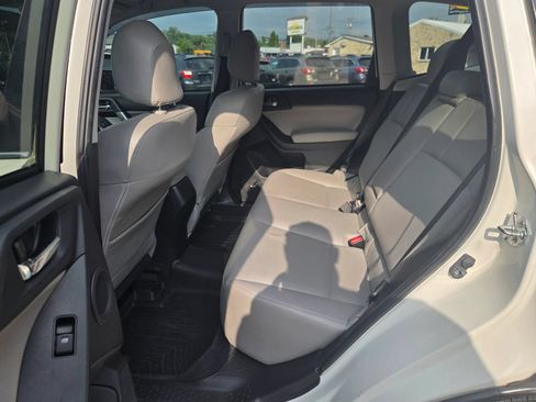 Used 2015 Subaru Forester 2.5i Touring w/ Eyesight & Navigation System AWD/4WD image 14