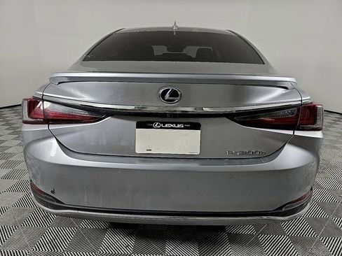 Used 2022 Lexus ES 300h 300h w/ Premium Package image 7