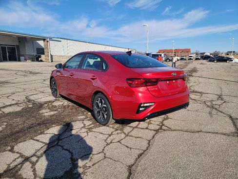 Used 2019 Kia Forte LXS image 6
