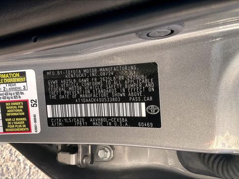 Used 2025 Toyota Camry SE w/ Convenience Package FWD image 35
