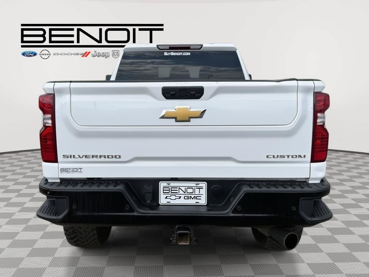 Used 2024 Chevrolet Silverado 2500 Custom w/ Custom Value Package AWD/4WD image 6