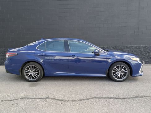 Used 2023 Toyota Camry XLE w/ Cold Weather Package AWD/4WD image 4