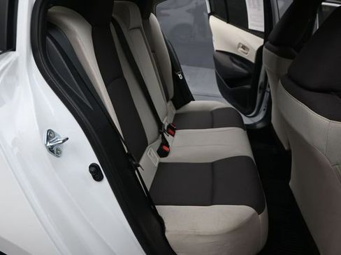 Used 2025 Toyota Corolla LE image 15