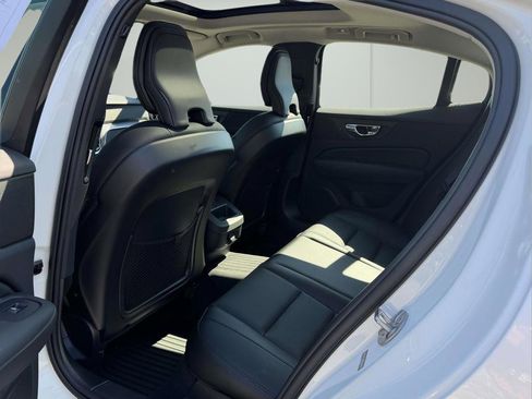 Used 2025 Volvo S60 B5 Core FWD image 14