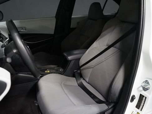 Used 2024 Toyota Corolla SE image 6