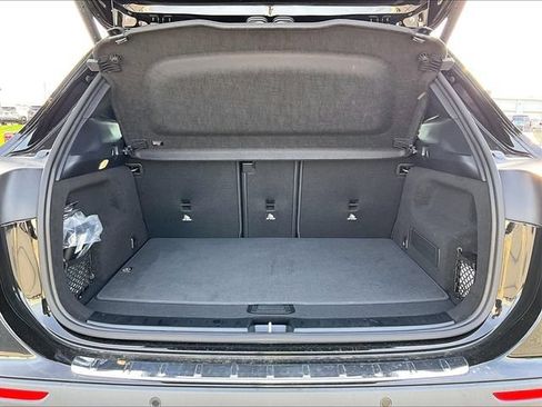 Used 2025 Mercedes-Benz GLA 250 4MATIC image 29