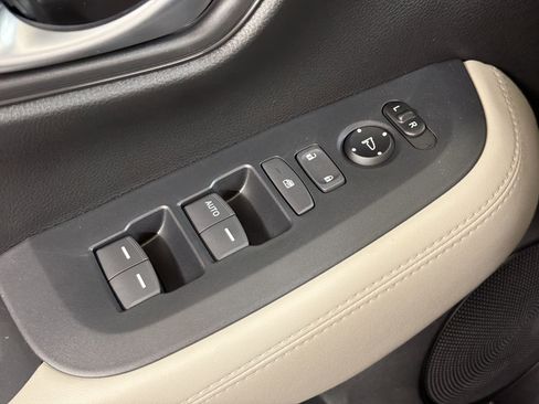 New 2026 Honda HR-V LX image 22