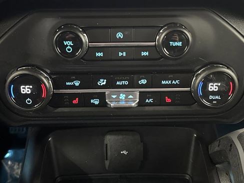 Used 2024 Ford Bronco Big Bend image 18