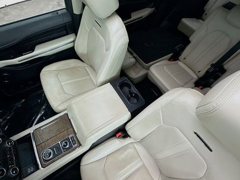 Used 2019 Ford Expedition Platinum image 23