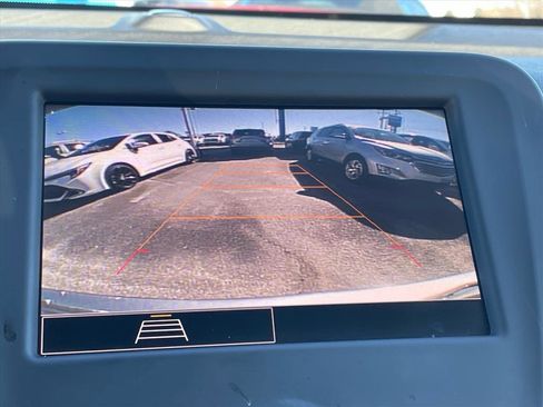 Used 2023 Chevrolet Equinox LS w/ Sport Edition image 12