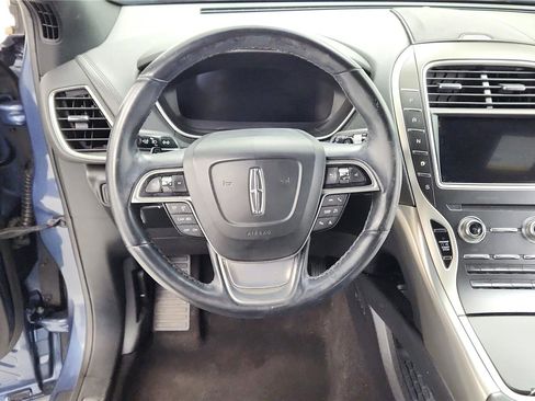 Used 2019 Lincoln Nautilus Select image 22