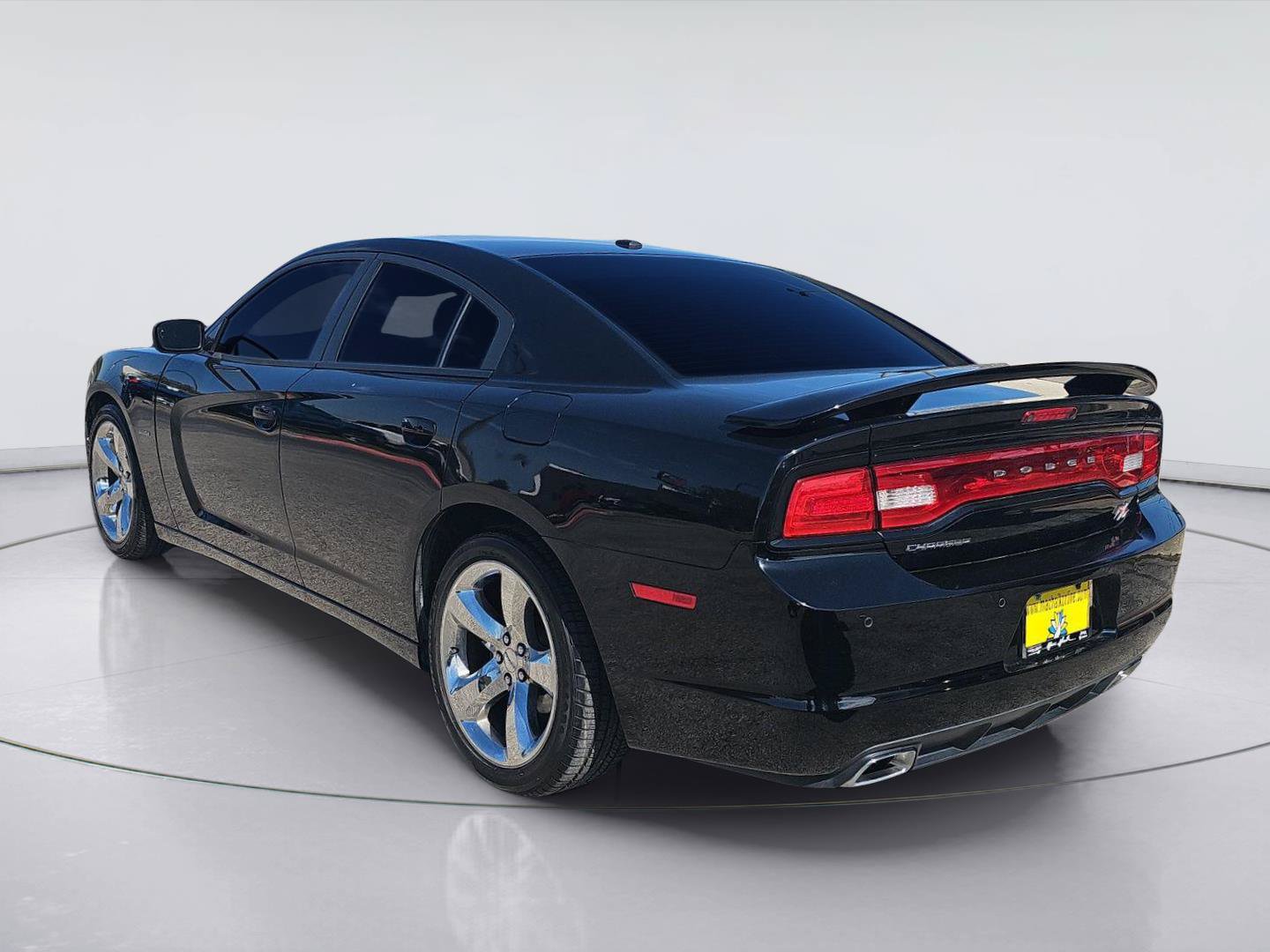 Used 2014 Dodge Charger R/T RWD image 3