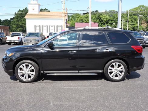 Used 2019 Nissan Pathfinder SL w/ SL Premium Package AWD/4WD image 21