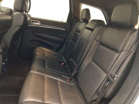 Used 2016 Jeep Grand Cherokee Limited w/ Luxury Group II AWD/4WD image 18
