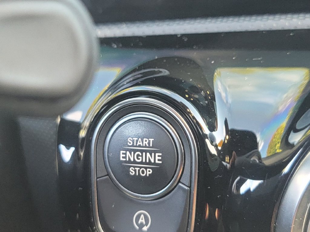 Used 2021 Mercedes-Benz A 220 4MATIC image 23