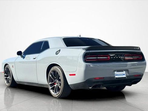 Used 2022 Dodge Challenger R/T Scat Pack image 3