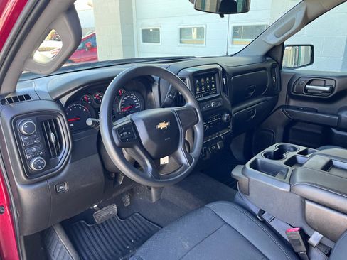 Used 2019 Chevrolet Silverado 1500 Custom w/ Custom Value Package AWD/4WD image 23