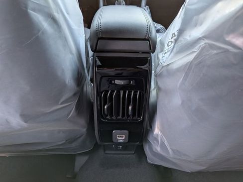 New 2026 Jeep Compass Limited w/ Sun, Sound & Navigation Group image 12