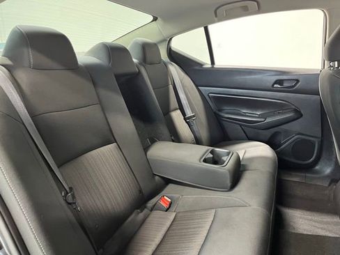 Used 2024 Nissan Altima 2.5 SV FWD image 13