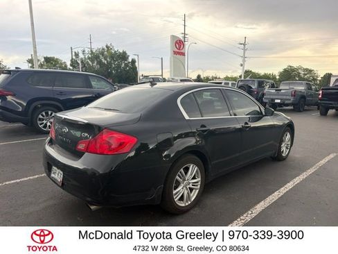 Used 2011 INFINITI G37 x Sedan w/ Premium Pkg AWD/4WD image 4