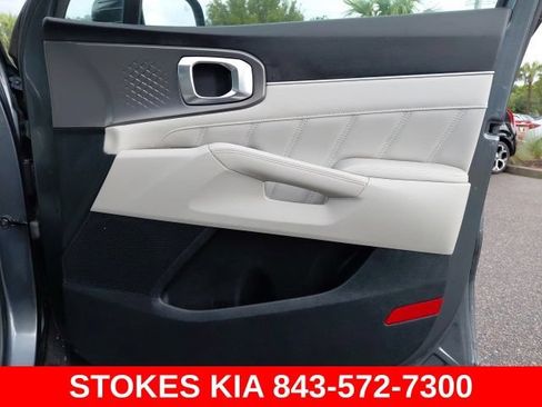 Used 2021 Kia Sorento SX FWD image 29
