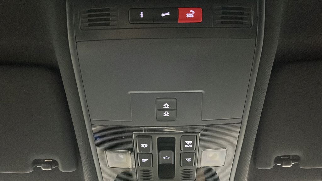 Used 2024 Volkswagen Tiguan SE R-Line AWD/4WD image 38
