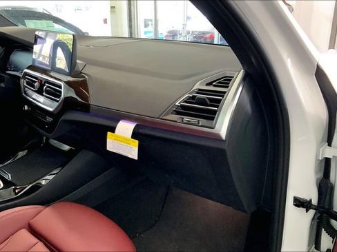 Used 2024 BMW X3 sDrive30i w/ Premium Package image 15