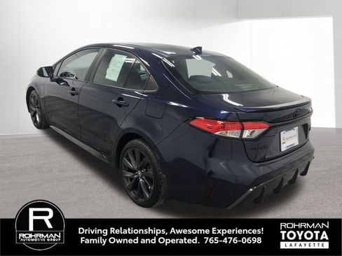 Used 2023 Toyota Corolla SE image 4