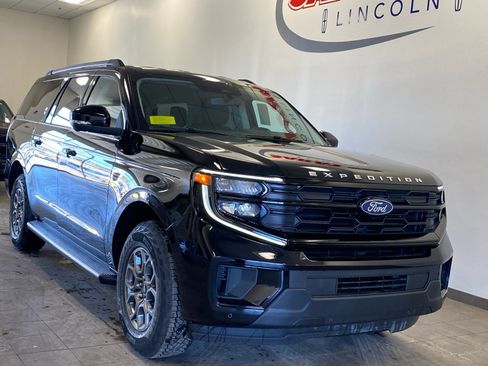 New 2026 Ford Expedition Max Active image 2