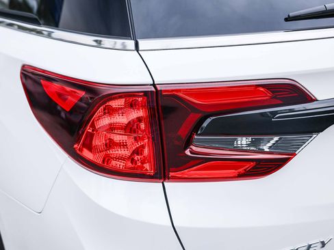 Certified 2025 Honda Odyssey EX-L image 8