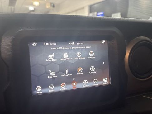 Used 2020 Jeep Wrangler Unlimited Willys image 25