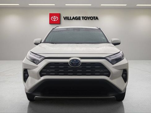 Certified 2022 Toyota RAV4 Limited AWD/4WD image 8