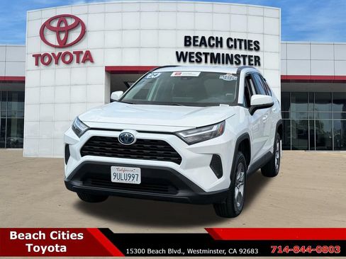 Certified 2024 Toyota RAV4 XLE AWD/4WD image 5