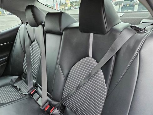 Used 2023 Toyota Camry SE image 13