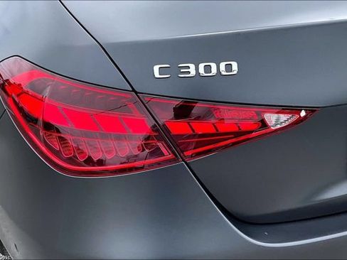 Used 2025 Mercedes-Benz C 300 Sedan image 27