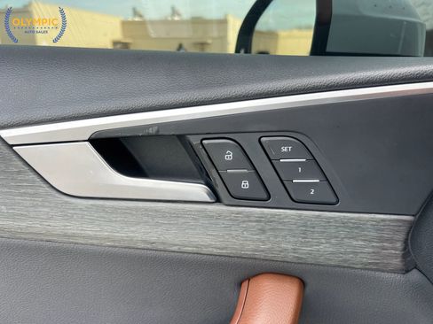 Used 2017 Audi A4 2.0T Premium image 35