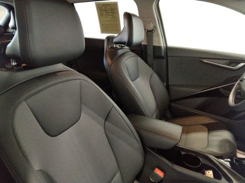 Used 2023 Kia Niro Wind w/ Wind Preserve Package image 43