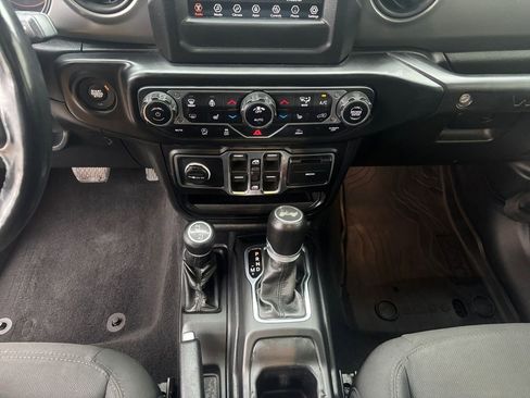 Certified 2021 Jeep Wrangler Unlimited Sport image 19