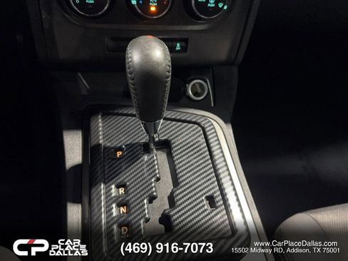 Used 2014 Dodge Challenger SXT RWD image 31