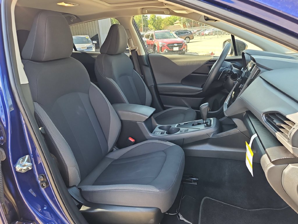 Used 2025 Subaru Crosstrek 2.5i Premium AWD/4WD image 31