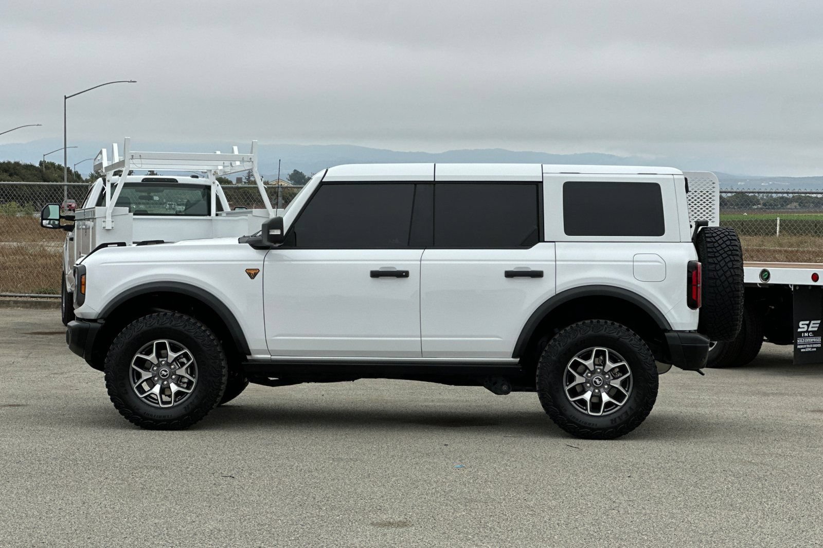 Used 2025 Ford Bronco Badlands AWD/4WD image 7