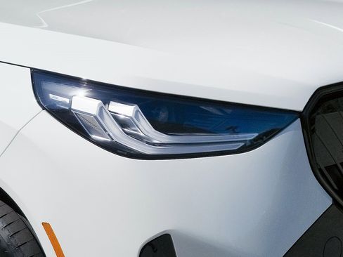 New 2026 BMW X3 xDrive30 w/ Premium Package image 8