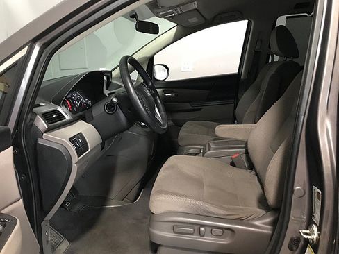 Used 2016 Honda Odyssey EX image 16