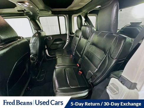 Certified 2022 Jeep Wrangler Unlimited Sahara AWD/4WD image 25